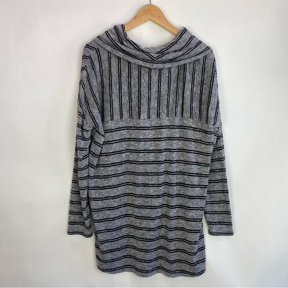 Lou & Gray Striped Hi-Low Long Sleeve Top M - Picture 5 of 5